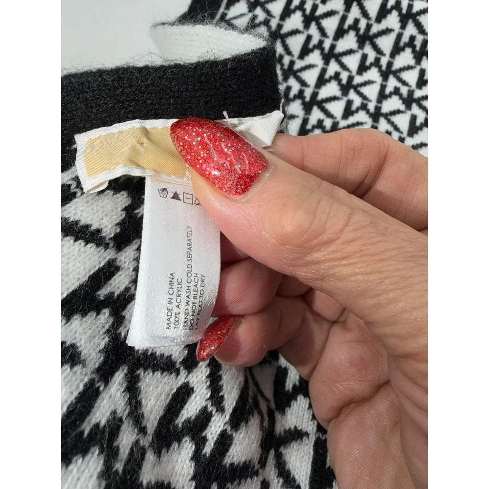 Michael Kors Black White Monogram Logo Knit Scarf MK Winter Accessory